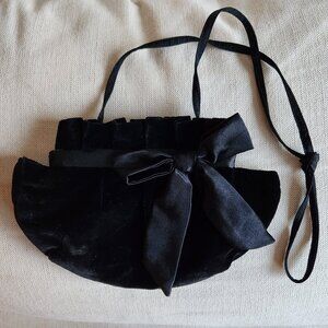 🇨🇦 Black Velvet Evening Bag with Satin Bow